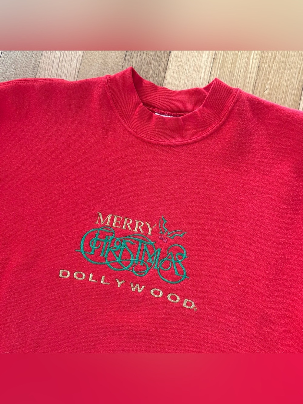 VTG 80s Dollywood Merry Christmas Crewneck Sweatshirt L Red Miller Made In USA